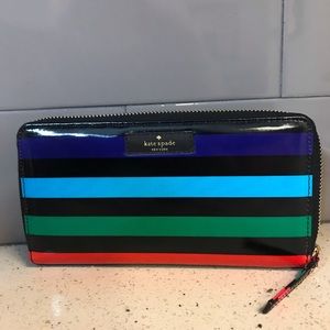 Kate Spade “Daycation” Neda Wallet